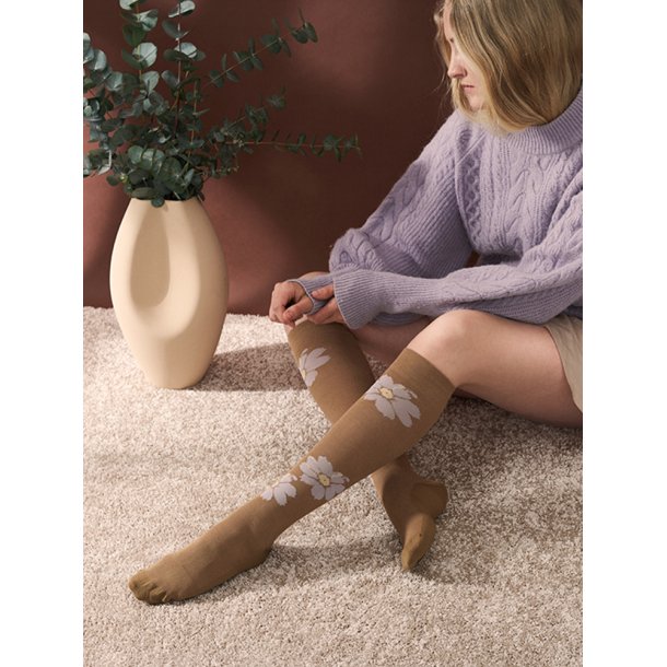 Stttestrmper Bambus, Natur med Lilla Blomster