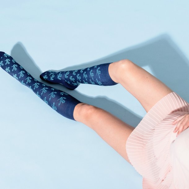 Stttestrmper Bambus, Bl med Bl Blomster