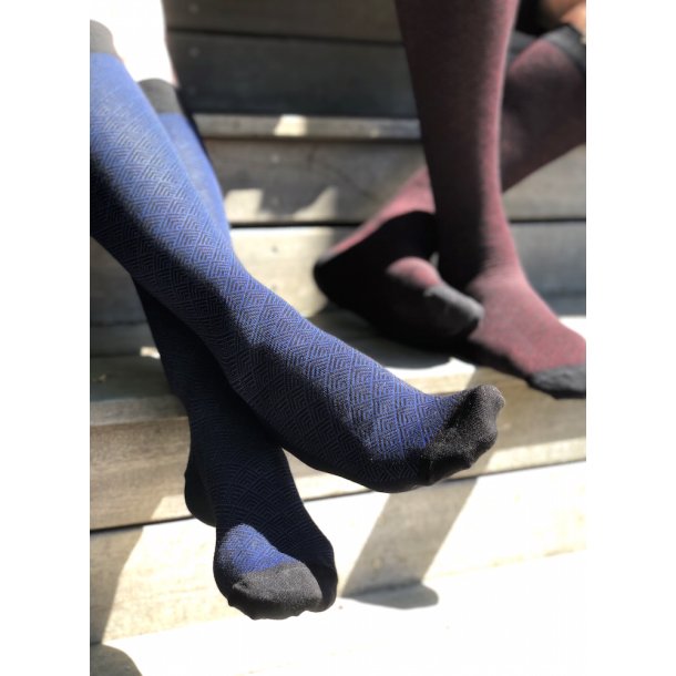 Stttestrmper Bambus, Bltt Mnster